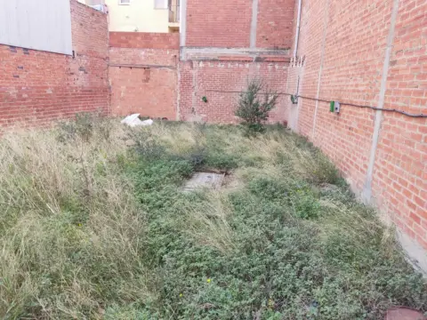 Terreno en calle de Tapís, 88