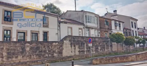 Casa en calle de Sar