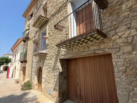 Casa en Plaza Major Alberola, 12