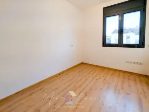 Piso en calle Nou