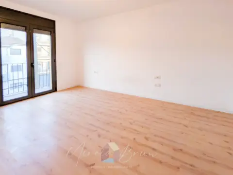 Piso en calle Nou