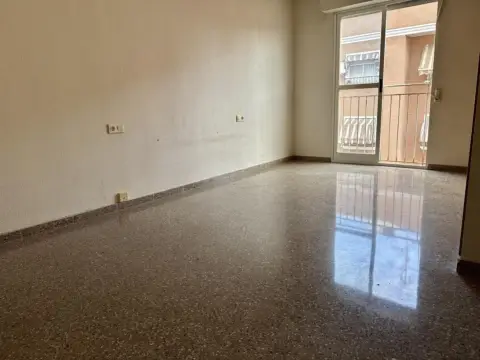 Piso en calle Capità Gaspar Ortiz