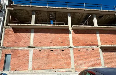 Edificio en calle Poeta López Picó