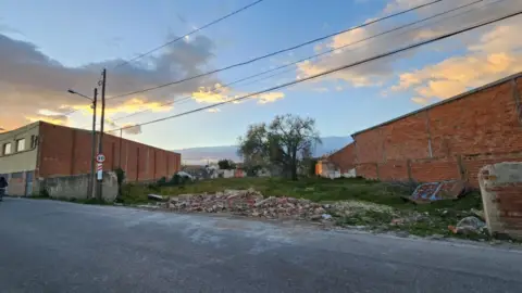 Terreno en calle Vilatenim