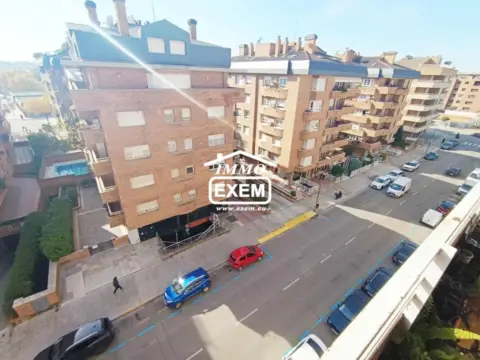 Piso en Joc de la Bola-Camps d'Esports