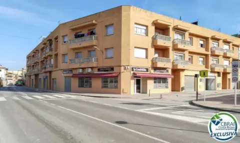 Local comercial en calle de Pau Casals, 2