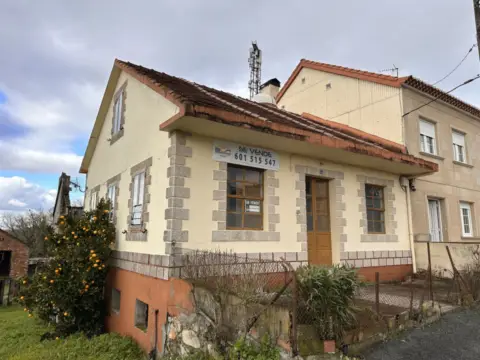 Casa en Avenida Santiago