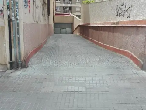 Garaje en Avenida Catalunya, 34