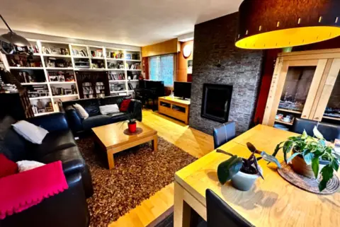 Casa pareada en calle de la Malaza