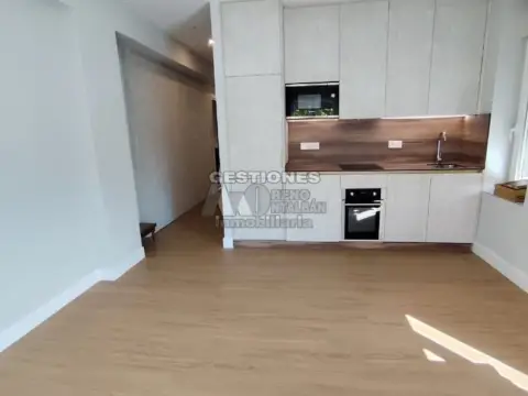 Piso en Paseo de la Bomba, 16