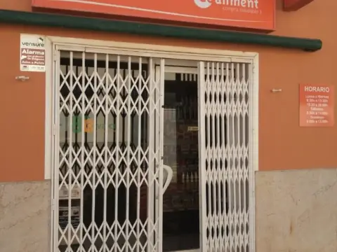 Local comercial a Carrer de Josep Tomàs Rentería