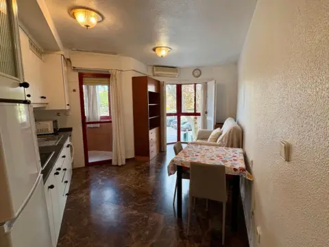 Piso en calle calle Manuel Wssell de Guimbarda