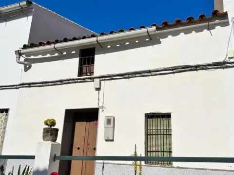Casa en calle de Manuel Arribas Carrillo