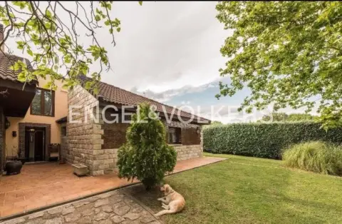 Casa en Villafranca del Castillo