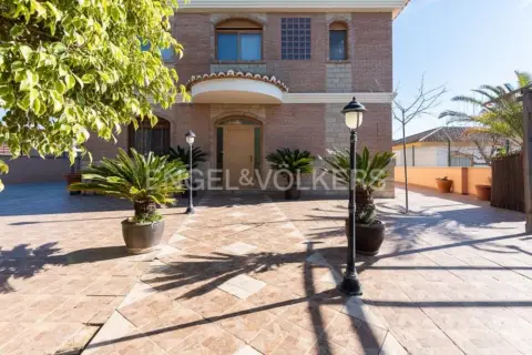 Casa en Nàquera - Náquera