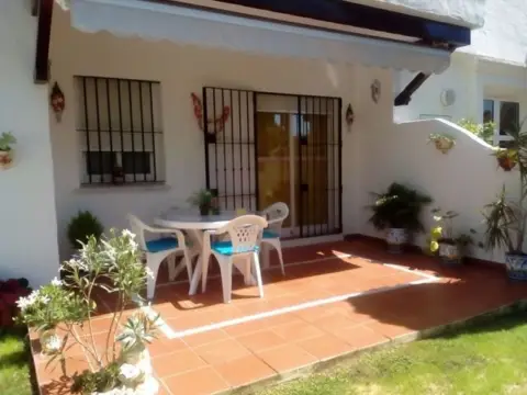 Piso en Avenida de la Reina Sofía, 1