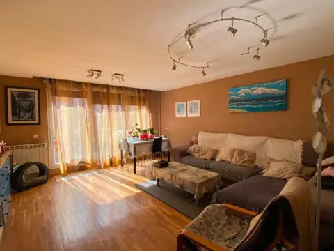 Casa adosada en calle de las Eras