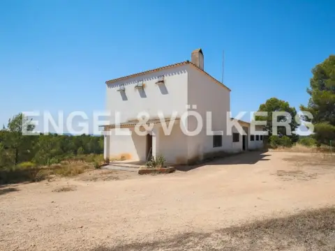 Casa rústica en Requena