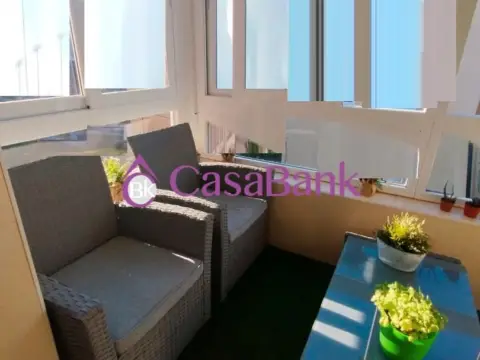 Piso en Santa Rosa-Valdeolleros