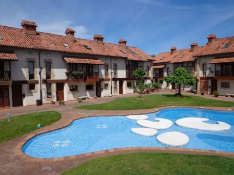 Chalet en calle de Isla de Mouro, 10