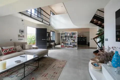 Casa en Avenida Danesa