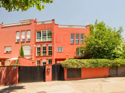 Casa pareada en calle de la Isla de Alegranza