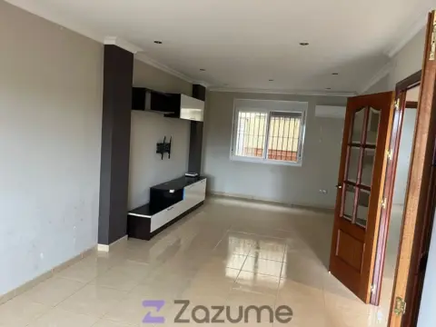 Casa en calle C. Rafael Aguilar Acevedo