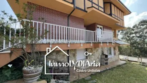 Chalet en calle Barrio Brazomar, nº 71