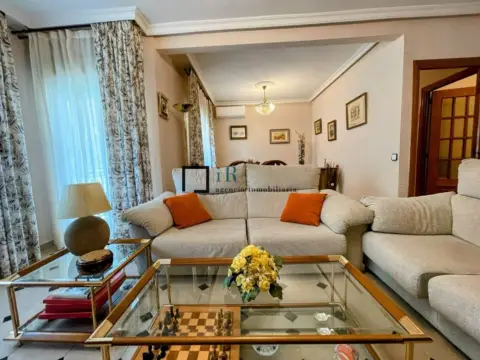 Piso en Ronda Buenavista