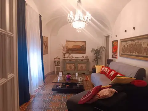 Casa en Burguillos del Cerro