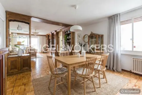 Piso en calle de Rosario Pino