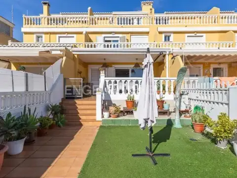 Casa en calle Entrada Dolores