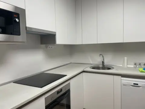 Piso en calle de la Medalla de Oro, 2