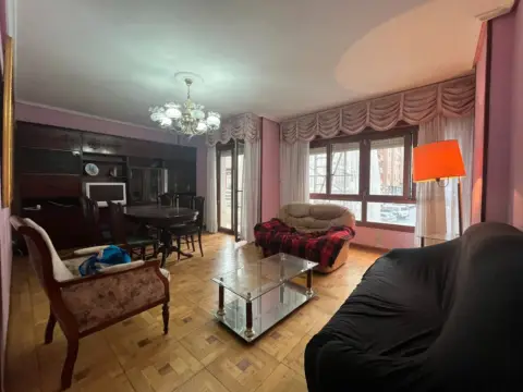 Piso en calle de la Ronda, 3