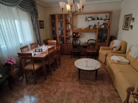 Piso en Alameda de San Antón