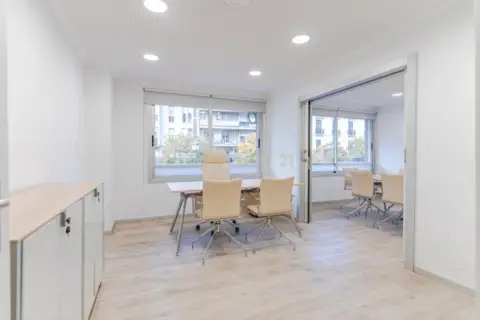 Piso en Acera del Casino, 3