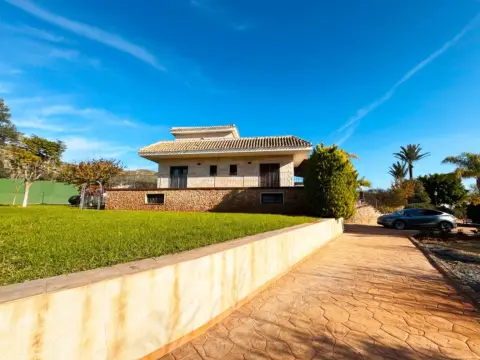Chalet en calle Caserio Manco Atamaria