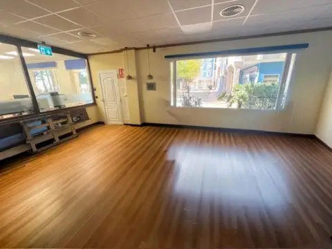 Local comercial en Carrer de la Nit