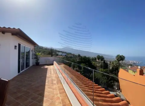 Chalet en Carretera Nueva Corujera