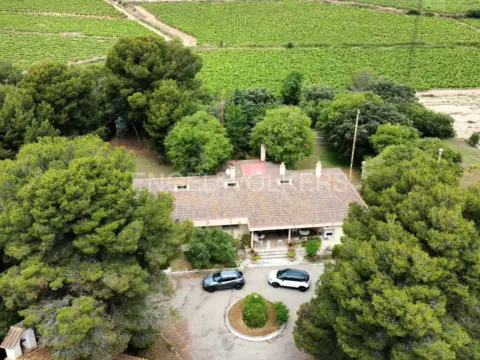 Casa rústica en Banyeres del Penedès