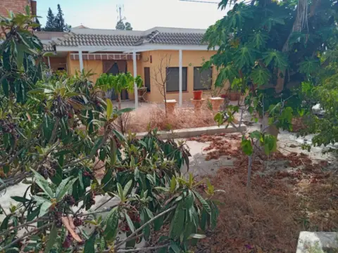 Casa en La Ñora