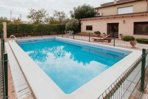 Chalet en calle de Pío Baroja, 79