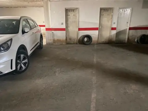 Garaje en Avenida de la Paz