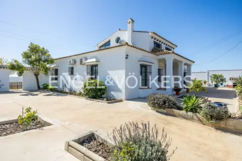 Casa en Castilleja del Campo