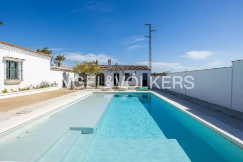 Casa en Castilleja del Campo