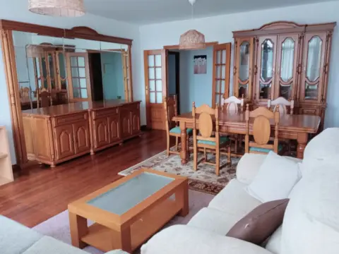 Piso en calle del Campo do Sacramento