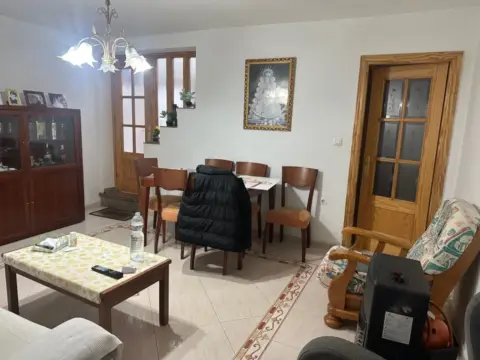 Casa en calle del Doctor Fléming, 5