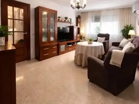 Piso en calle de la República de Brasil