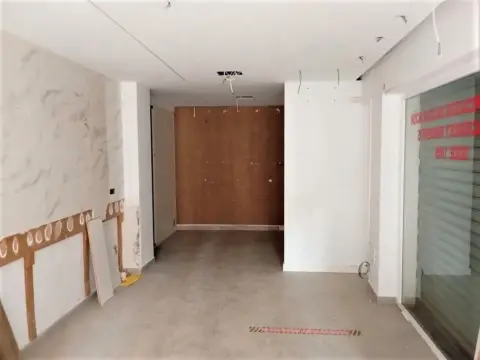 Local comercial en Pont Nou