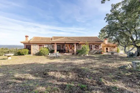 Casa rústica en Valdemorillo